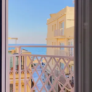 https://alojamiento-en-la-carihuela-costa-del-sol.1costadelsol.com